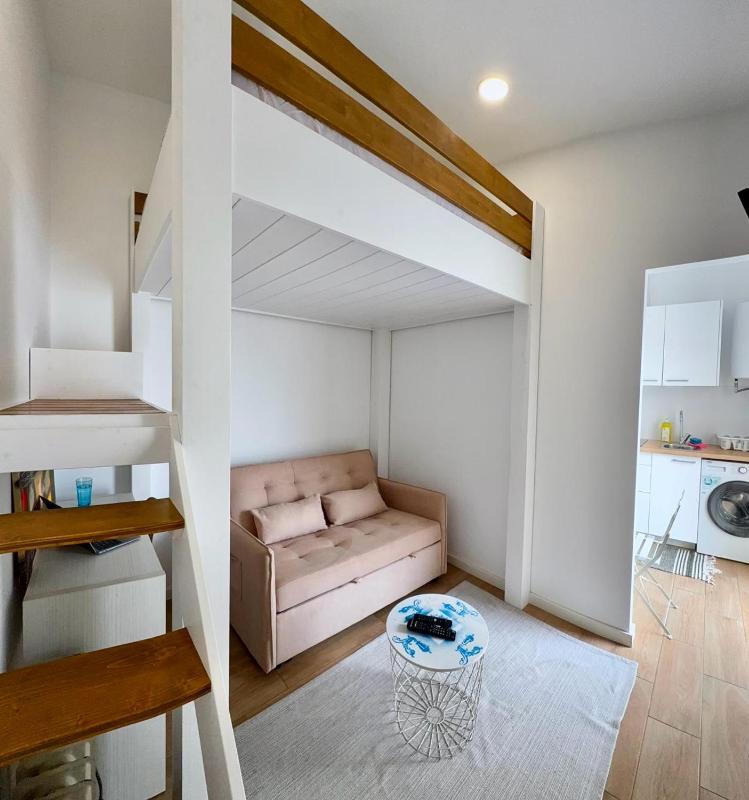 Yellow Guesthouse - image 14