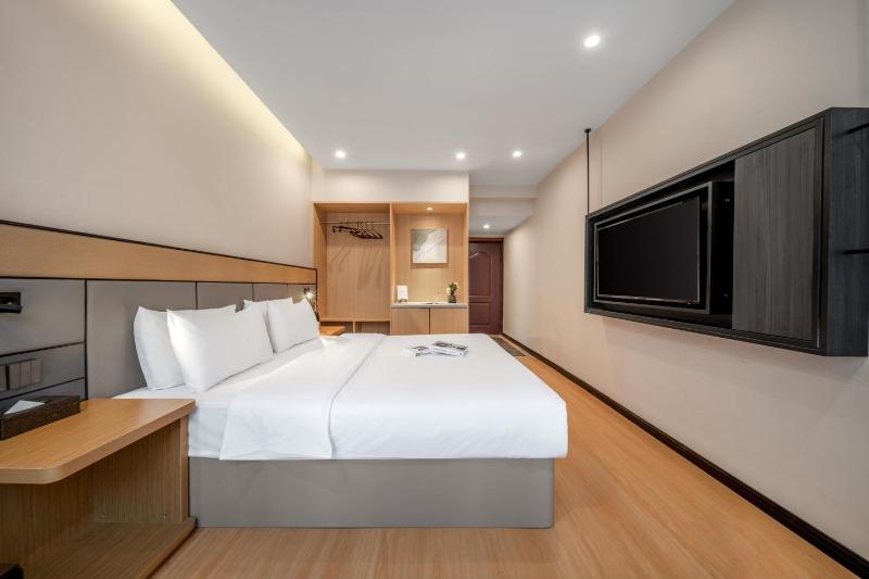 Kaboting Hotel Chongqing Prime Location Near Jiefangbei & Hongya Cave 1 Minute Walk to Metro Ideal for International GuestsFree Self-Service Laundry Free High-Speed WiFiFree Chinese Tea Free Travel Advice - image 20