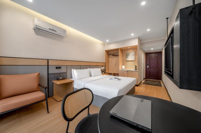 Kaboting Hotel Chongqing Prime Location Near Jiefangbei & Hongya Cave 1 Minute Walk to Metro Ideal for International GuestsFree Self-Service Laundry Free High-Speed WiFiFree Chinese Tea Free Travel Advice - image 3