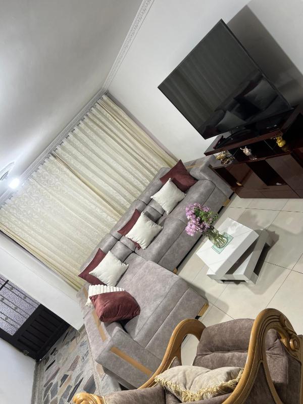 Apartamento amplio parqueadero y excelente ubicación en Bogotá - image 7