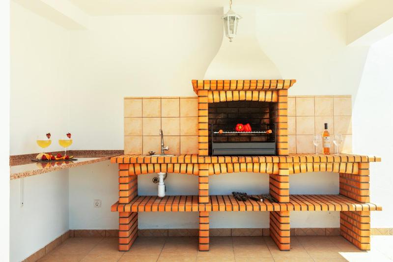 Villa Solara - com piscina aquecível e BBQ em Carvoeiro - image 35