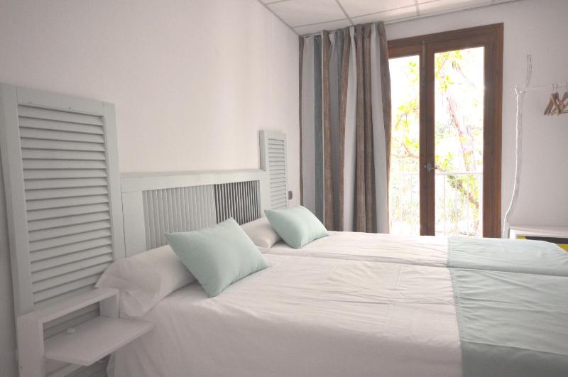 Houm Villa Plaza Arosa - image 12