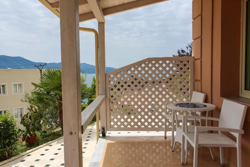 Family Room with Sea View image 3