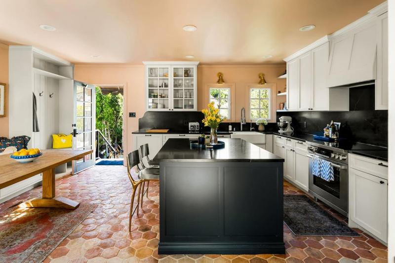 Beverly Grove Tudor Family Home - image 6