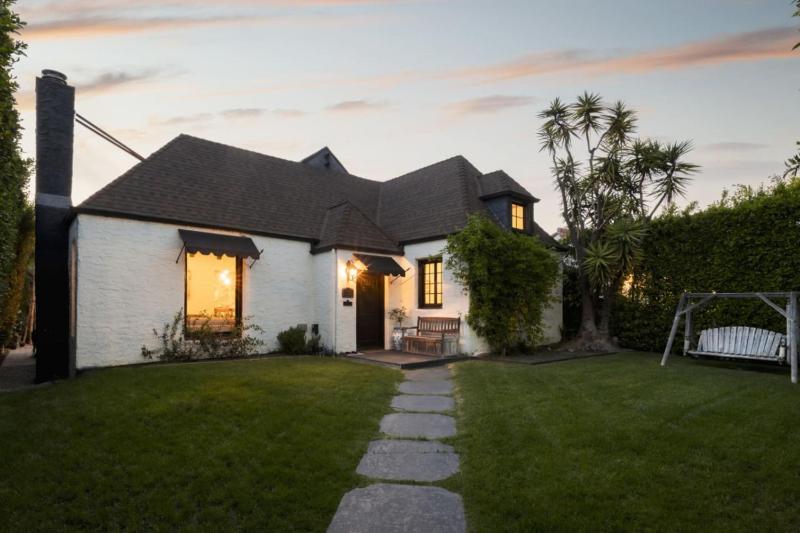 Beverly Grove Tudor Family Home - image 8