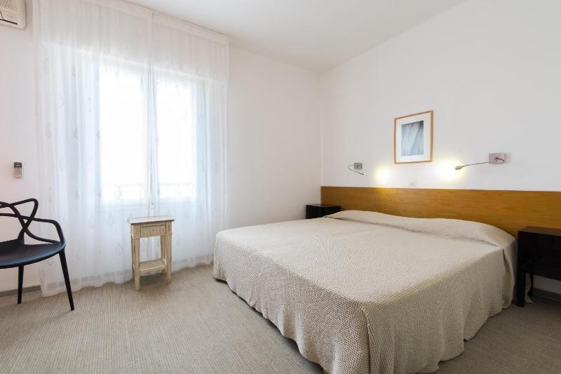 Comfort Double or Twin Room image 1