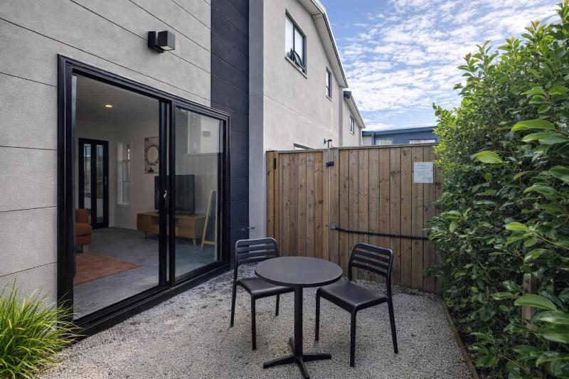 Bright Christchurch Apartment with Private Patio - image 25