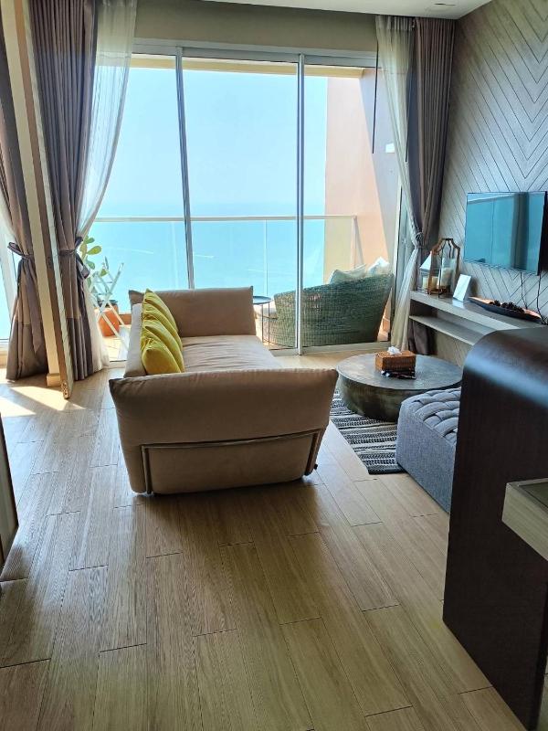 Everyday Beachfront Stylish Luxury Jomtien - image 31