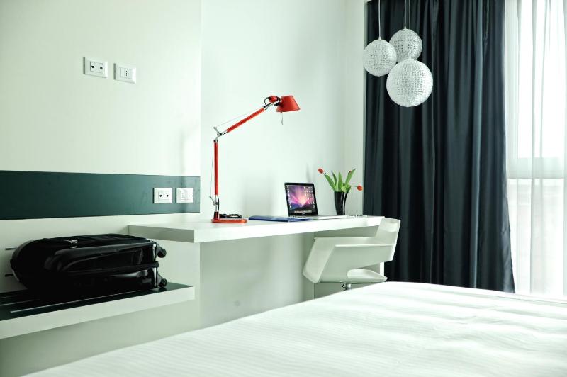 Superior Double Room image 2