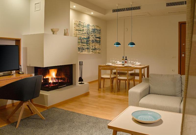 Superior Suite image 2