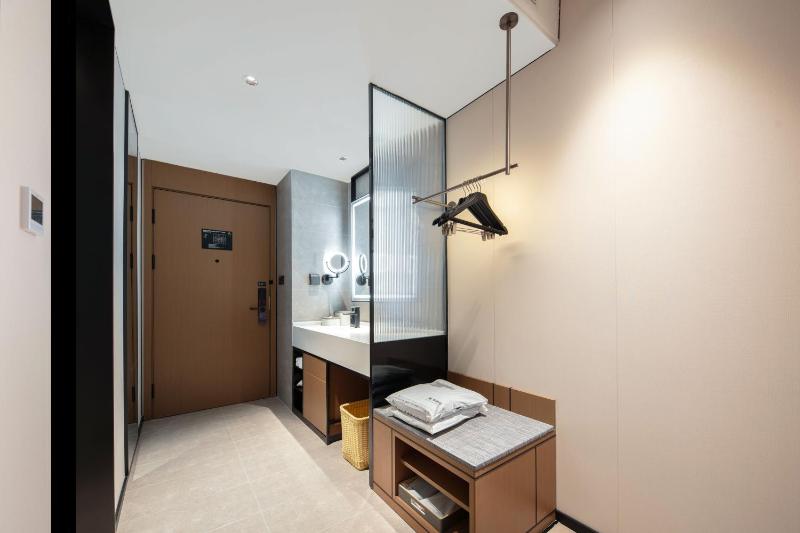 Atour Hotel Suzhou Mudu Ancient Town Xukou Metro Station - image 2