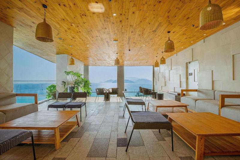 Panorama Beach Central Square Residences - image 2