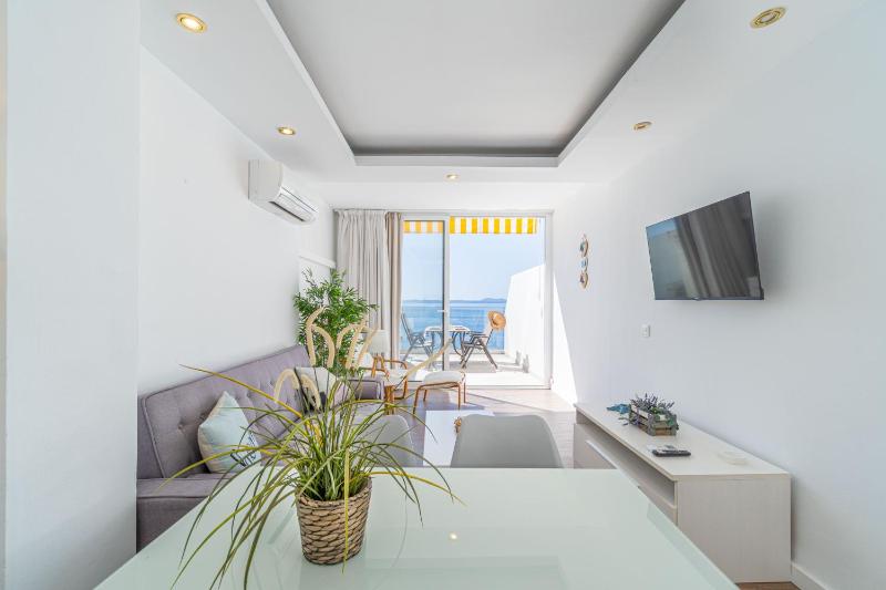 Apartment Meda Chica - image 16