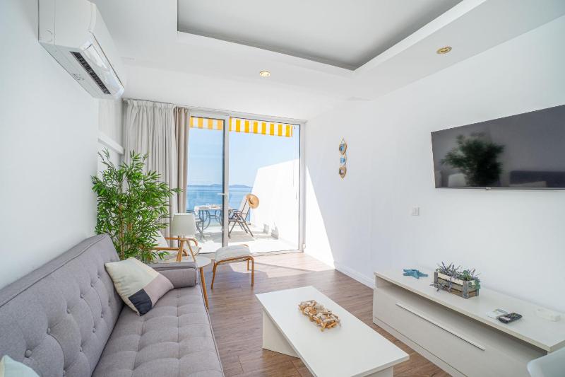 Apartment Meda Chica - image 17