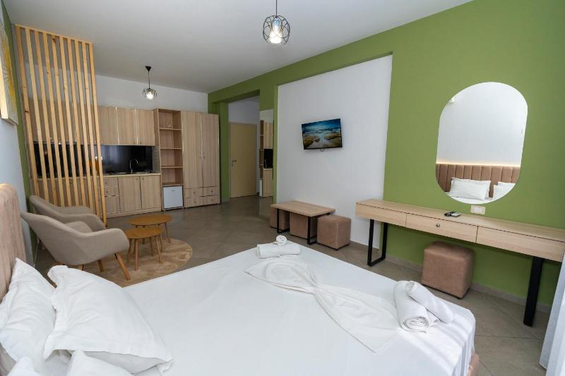 Hotel Shkodra L - image 16