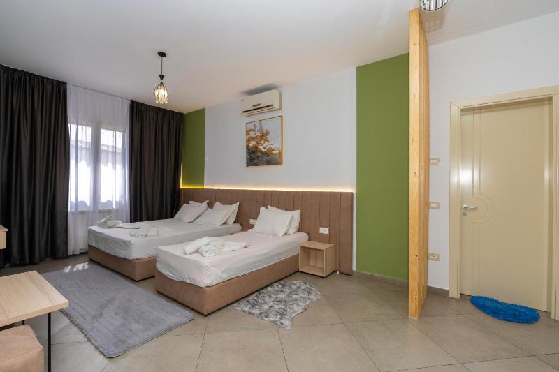 Hotel Shkodra L - image 14