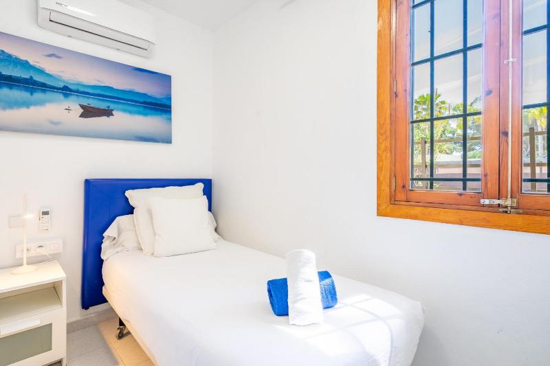 Villa Els Pins - image 10