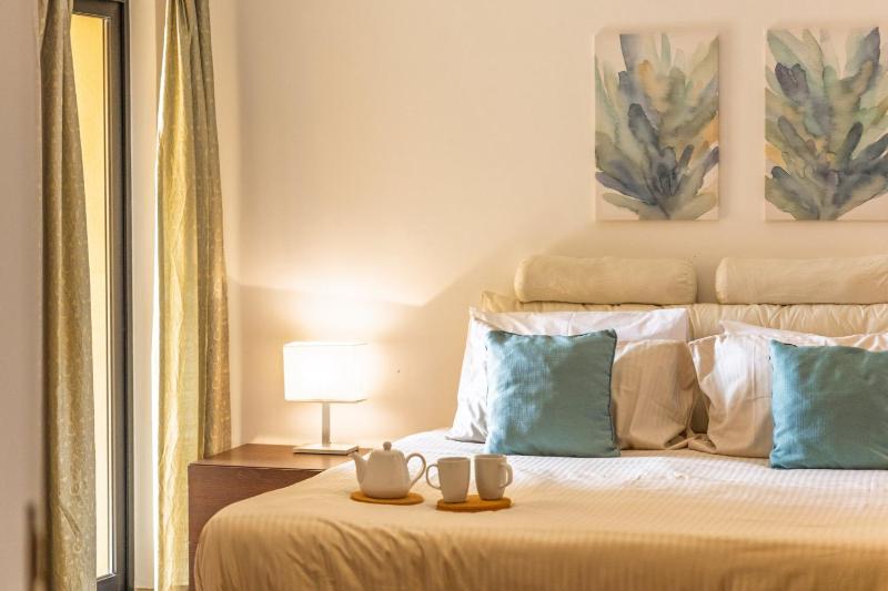 Superlative 3BR in the Heart of Sliema by Buena Vista - image 4