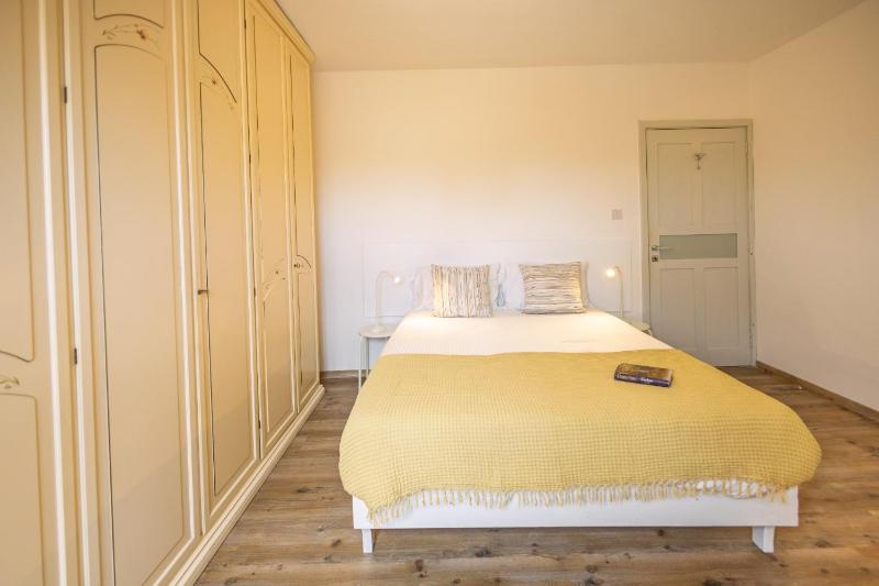 Superlative 3BR in the Heart of Sliema by Buena Vista - image 3