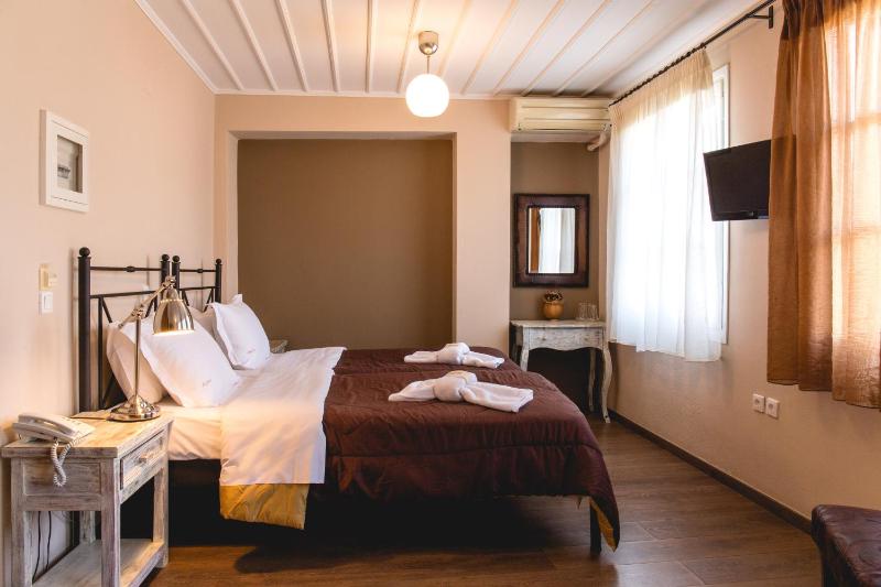 Double Room image 1