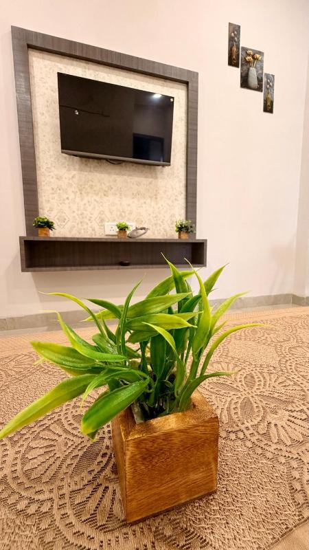 Lavender Living Comforts Stay - image 20