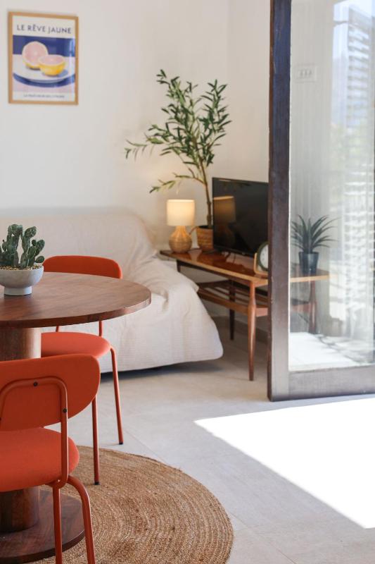 FAMILY HOLIDAYS APARTMENT - image 15
