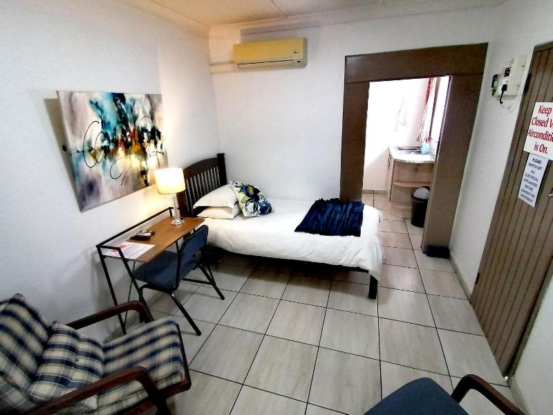 Sleep@161 Benade Drive - image 10
