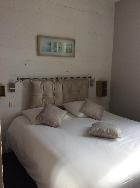 Double Room image 4