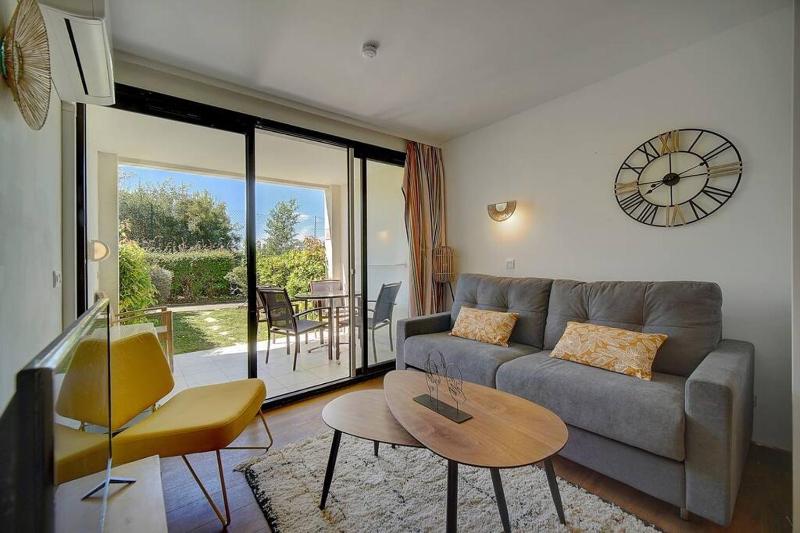 Upstays - 2 Rooms - Pool - Garden - Terrace - image 8