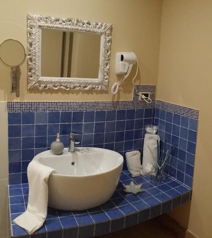 Quadruple Room with Private Bathroom image 4