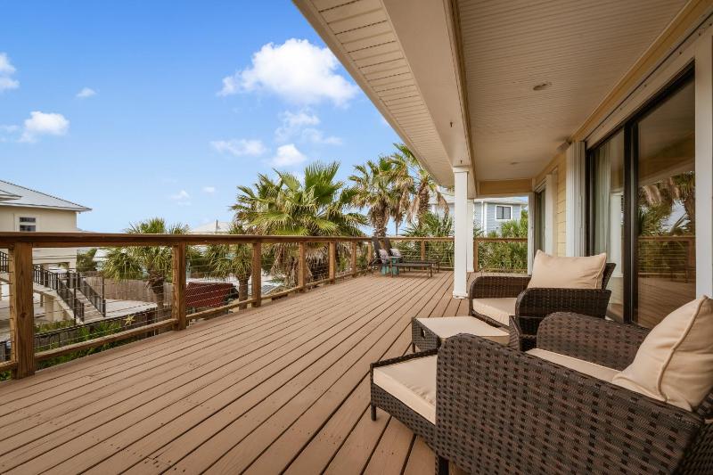 Flip Side Oasis Beach House - image 14