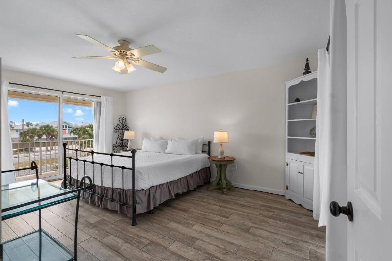 Flip Side Oasis Beach House - image 47