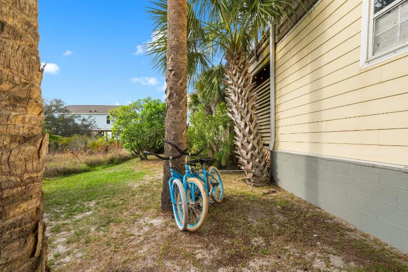 Flip Side Oasis Beach House - image 43