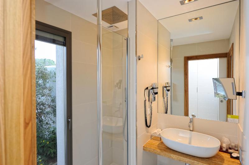 Superior Room image 4