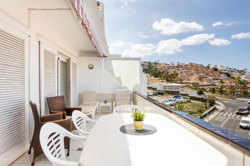 Sea & Pool view apt in Costa Adeje - image 27