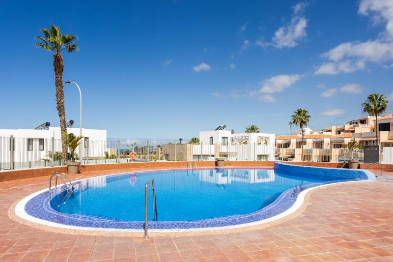 Sea & Pool view apt in Costa Adeje - image 6