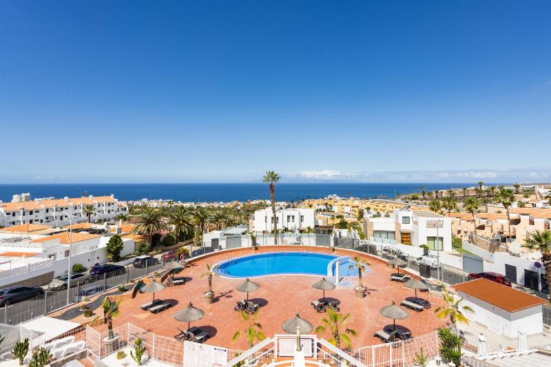 Sea & Pool view apt in Costa Adeje - image 32