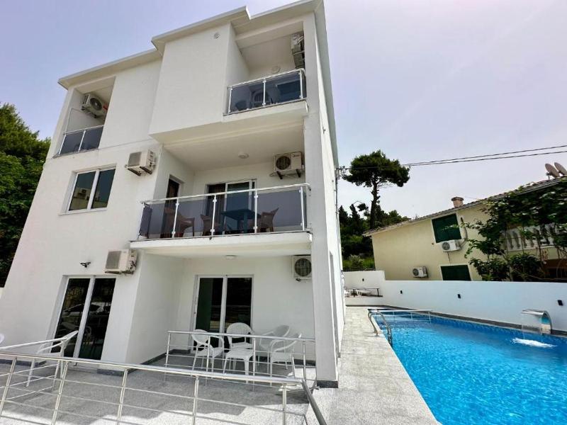 Dilans apartments by the sea - image 4