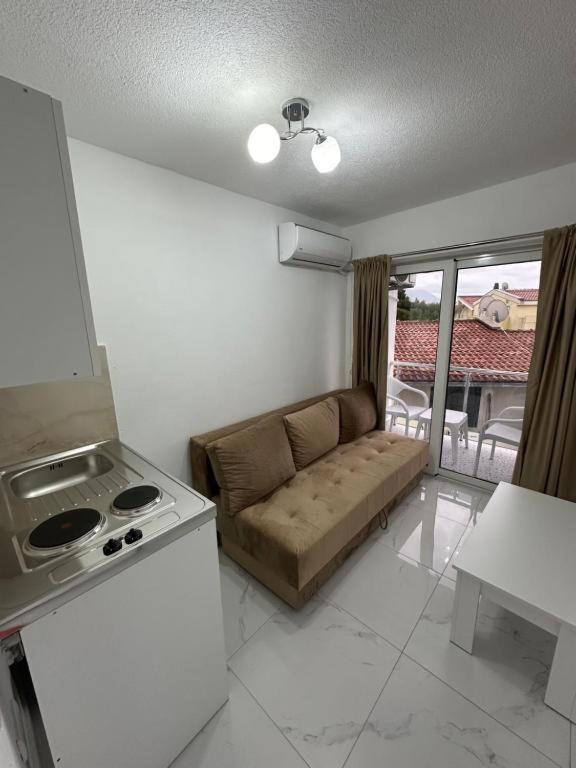 Dilans apartments by the sea - image 14