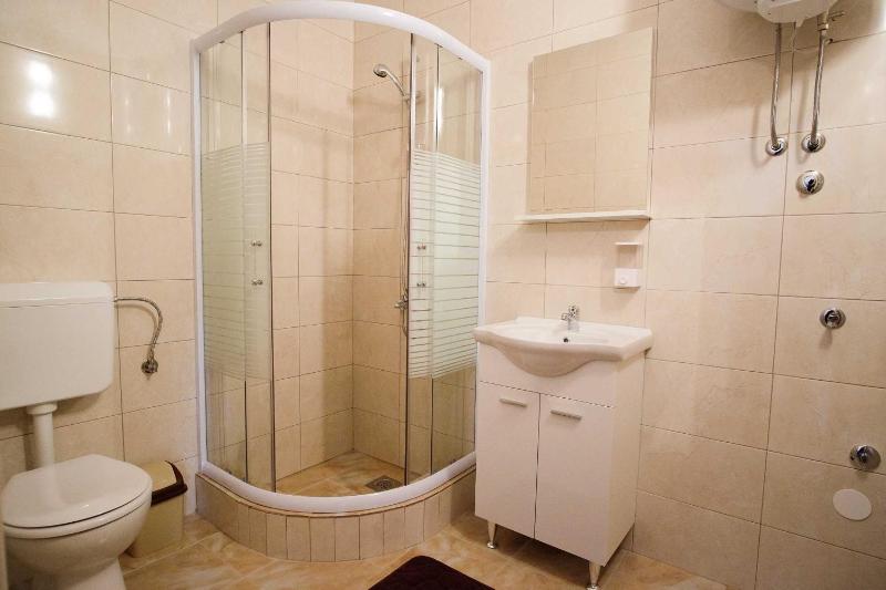 Apartment image 3