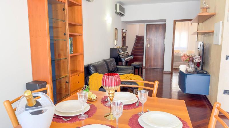 Casa le Gemelle by Ca-Sa Check - image 6
