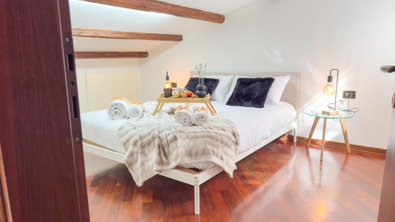 Casa le Gemelle by Ca-Sa Check - image 39