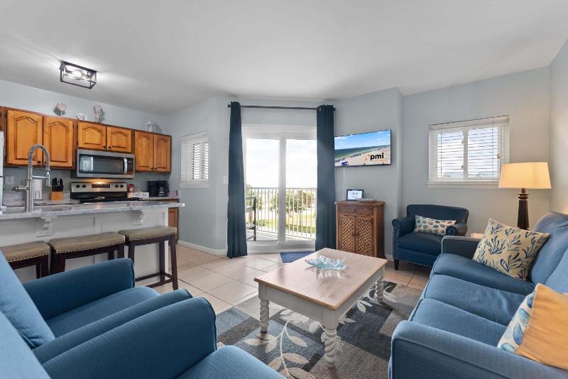 Gulf View Condo Pools Hot Tubs Boardwalk to Beach - image 1