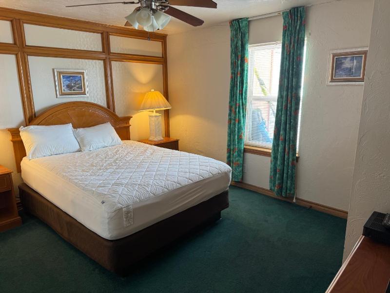 Sierra Suites - image 19
