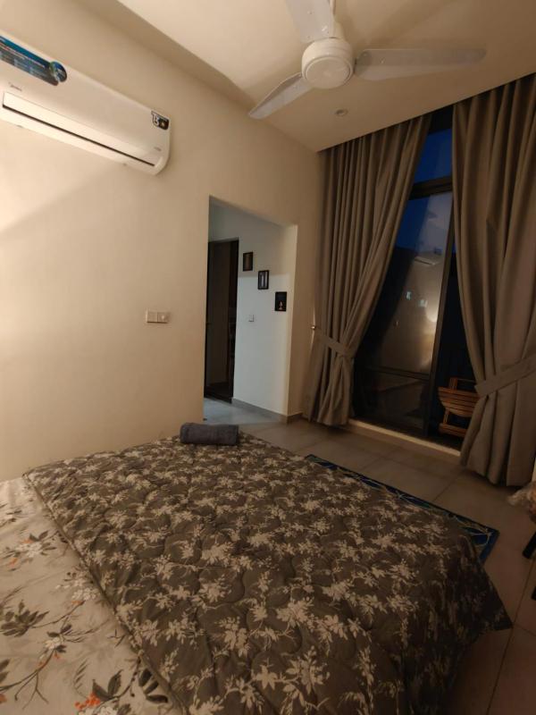 Avenue 301 - image 3