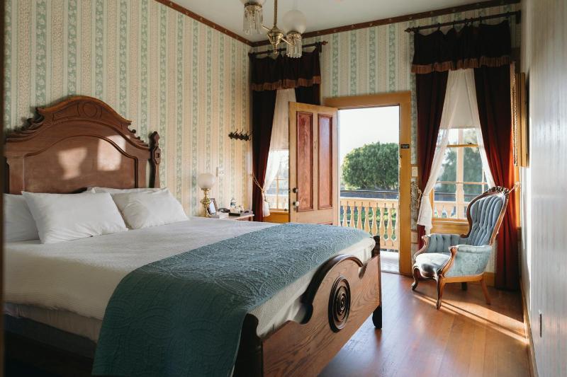 Cosmopolitan Hotel - image 6