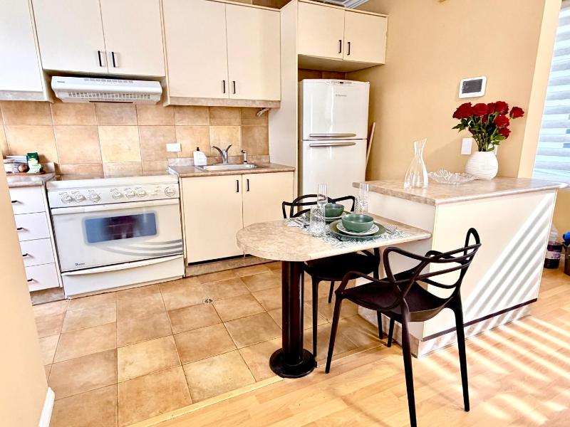 Stylish Spacious Suite near La Carolina Park - Quicentro Prime Location - image 8