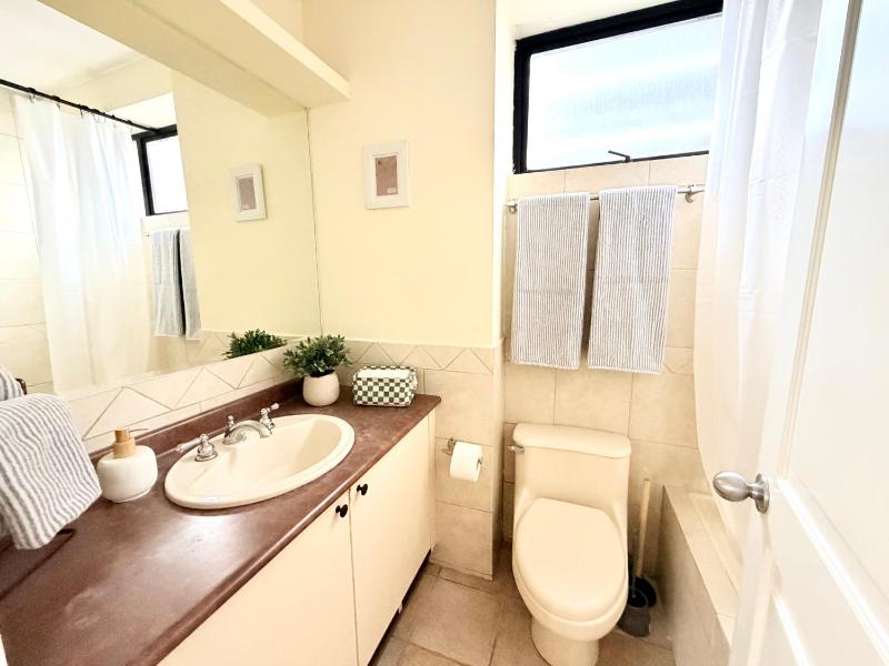 Stylish Spacious Suite near La Carolina Park - Quicentro Prime Location - image 2