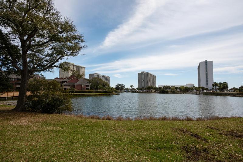 112 Arrowhead – Unique Lakefront 2BR at Kingston condo - image 13