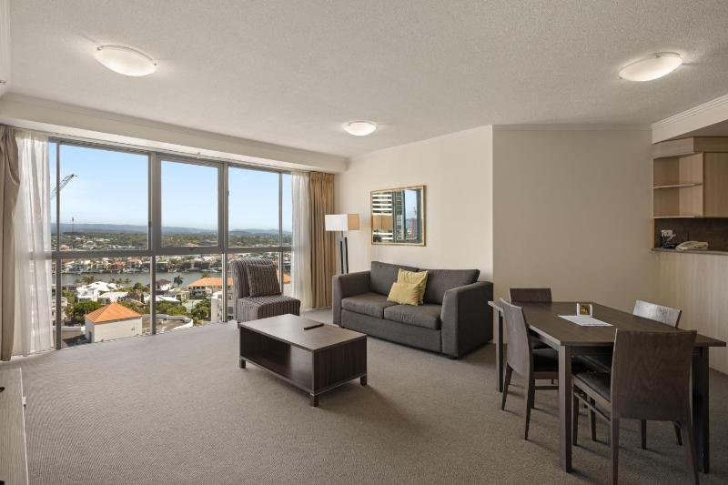 Sun City - Private Apartments Hosted by Coastal Letting Co - image 5
